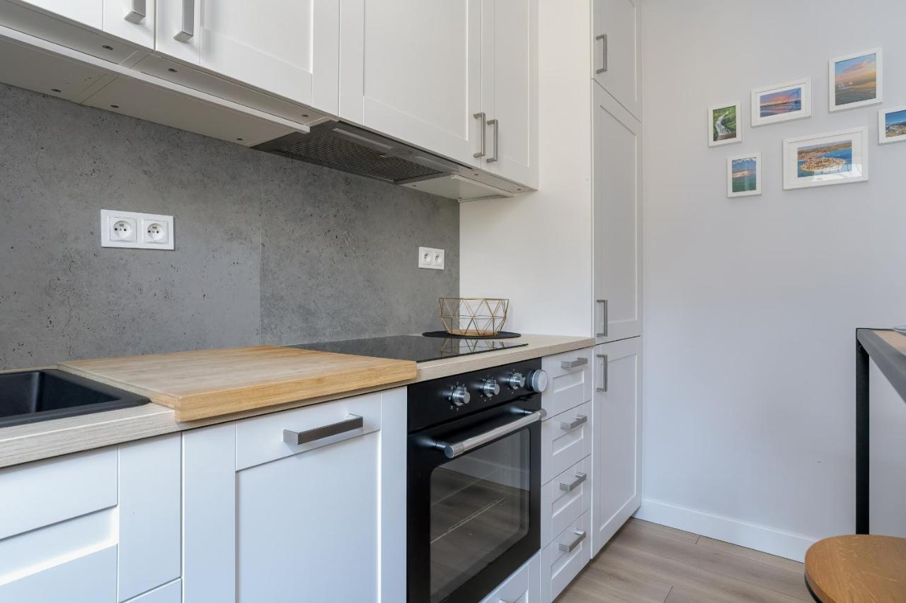 Stylish & Comfy Garbary Apartments With Parking By Noclegi Renters Poznan Dış mekan fotoğraf