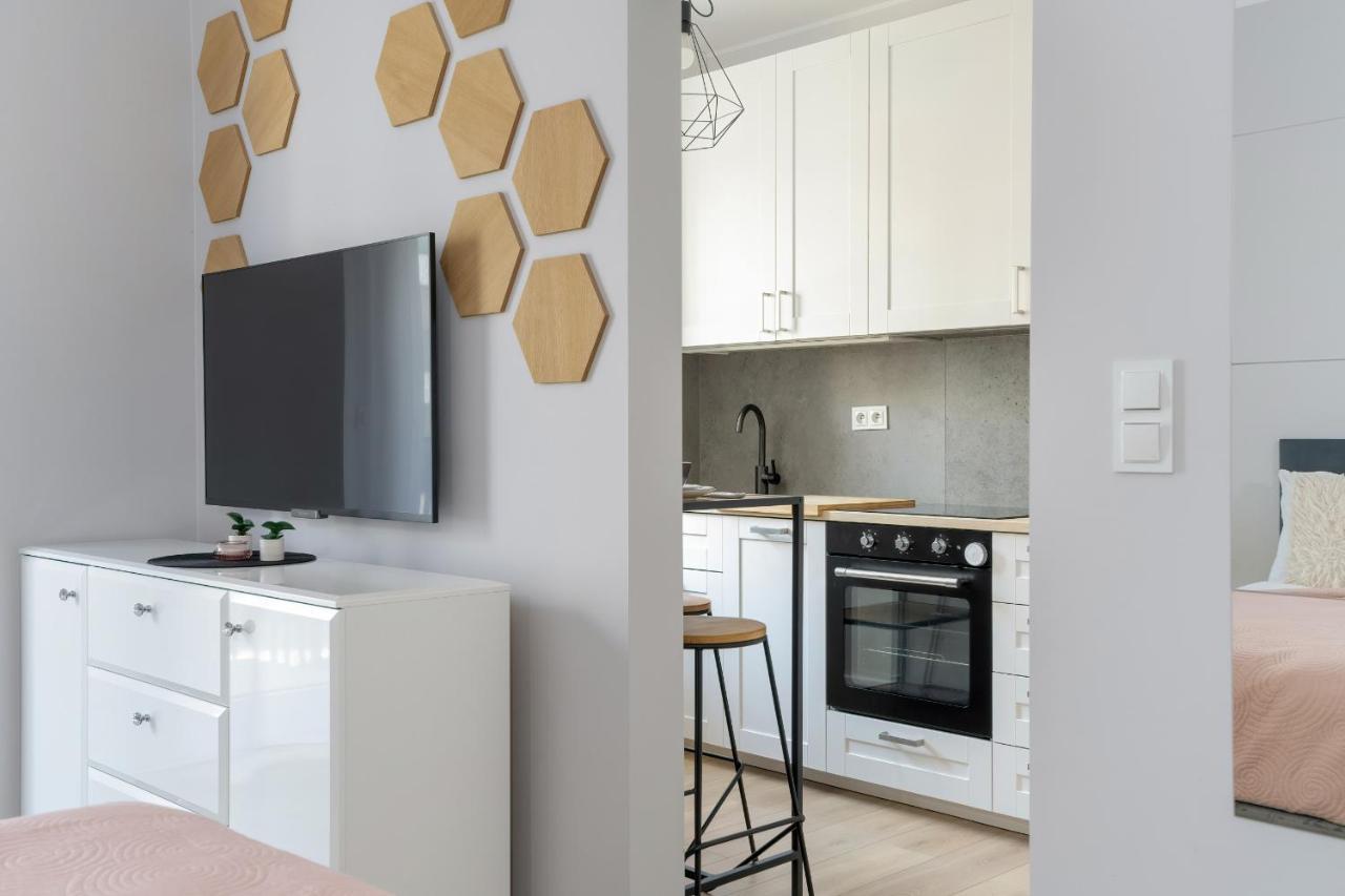 Stylish & Comfy Garbary Apartments With Parking By Noclegi Renters Poznan Dış mekan fotoğraf