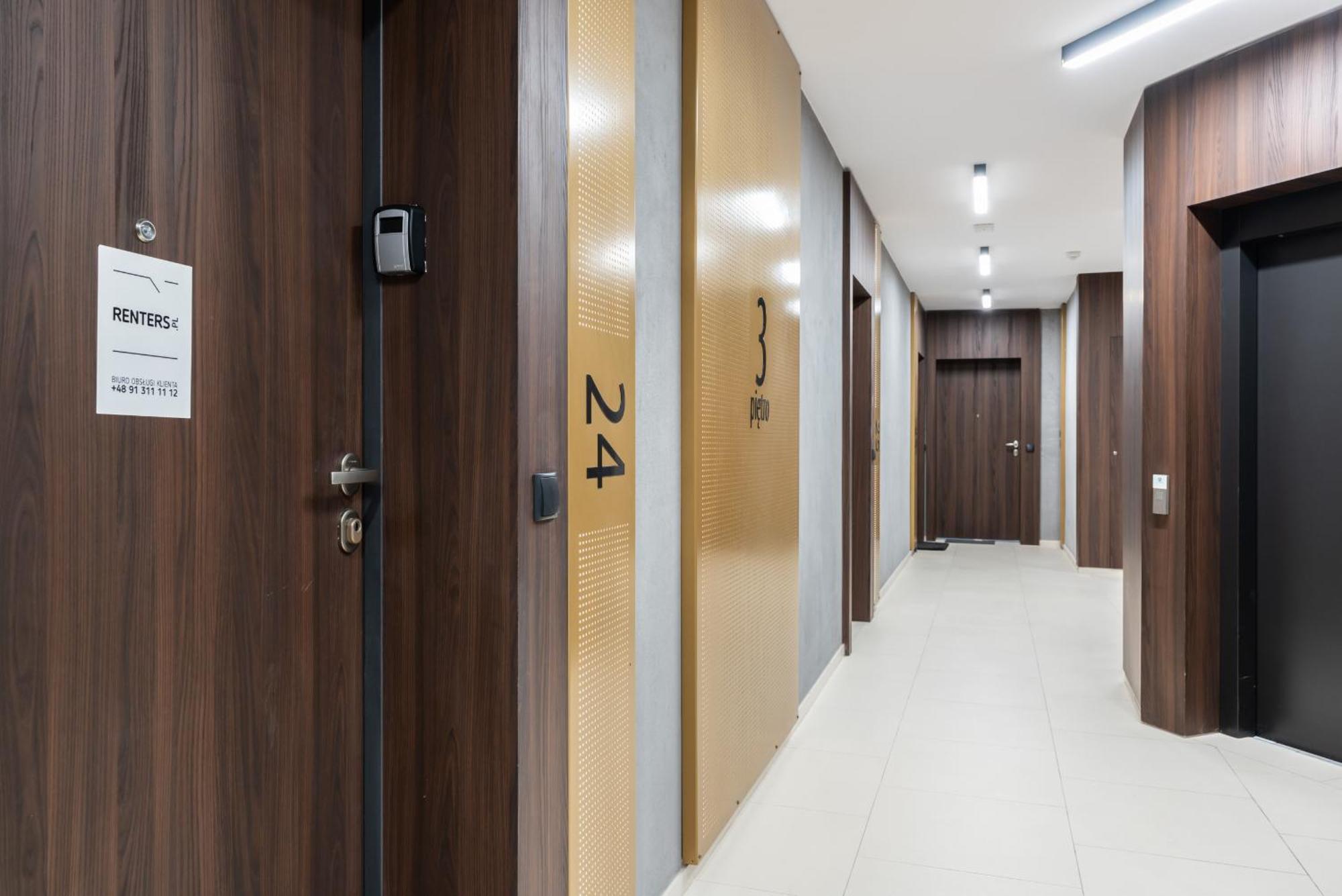 Stylish & Comfy Garbary Apartments With Parking By Noclegi Renters Poznan Dış mekan fotoğraf