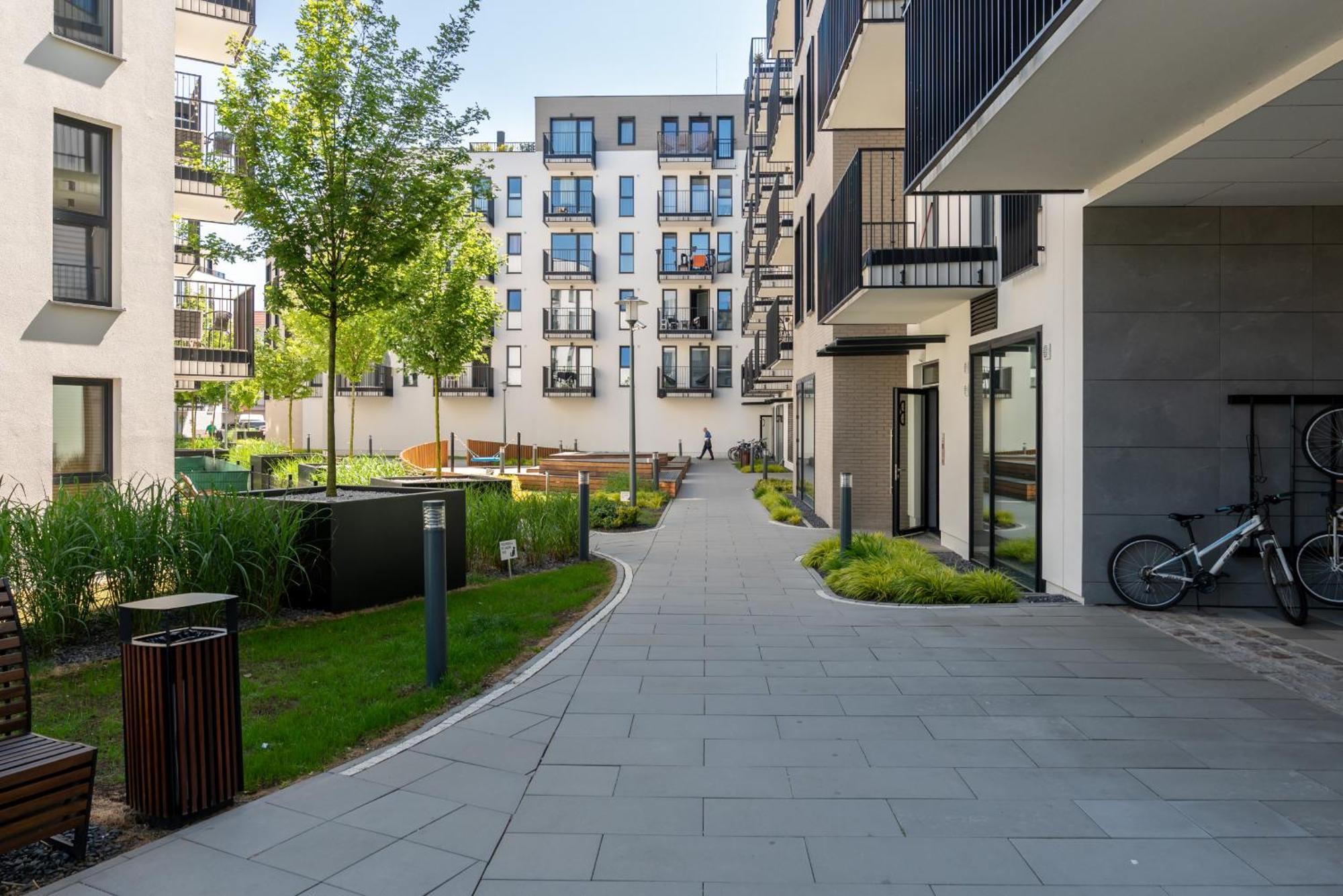 Stylish & Comfy Garbary Apartments With Parking By Noclegi Renters Poznan Dış mekan fotoğraf