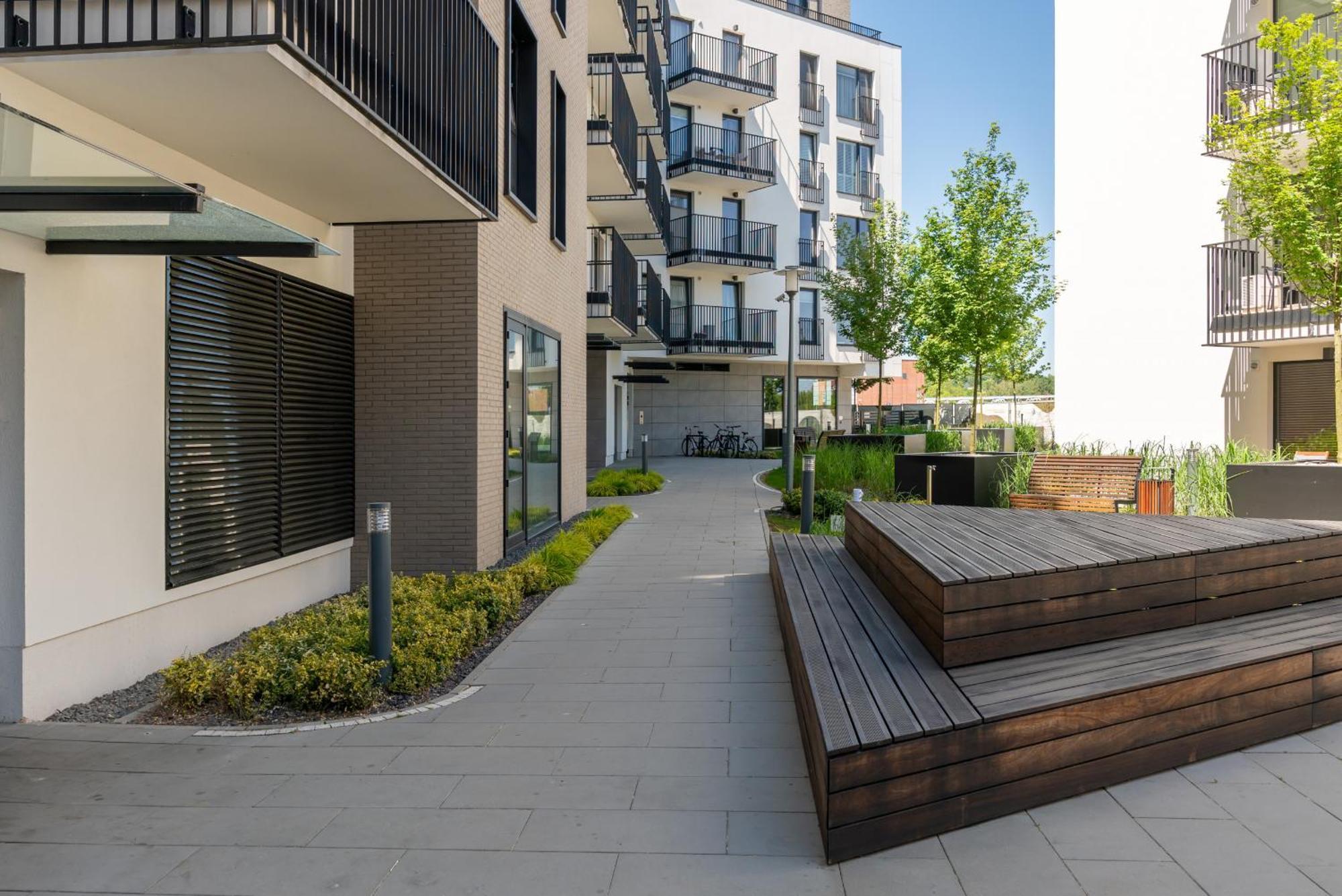 Stylish & Comfy Garbary Apartments With Parking By Noclegi Renters Poznan Dış mekan fotoğraf