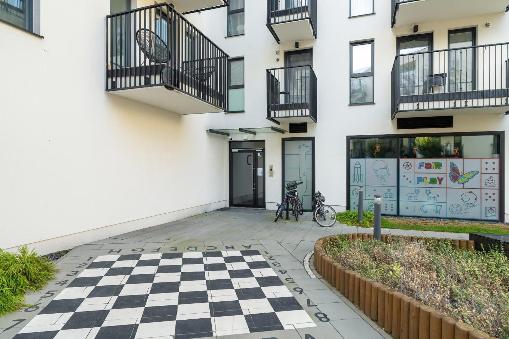 Stylish & Comfy Garbary Apartments With Parking By Noclegi Renters Poznan Dış mekan fotoğraf