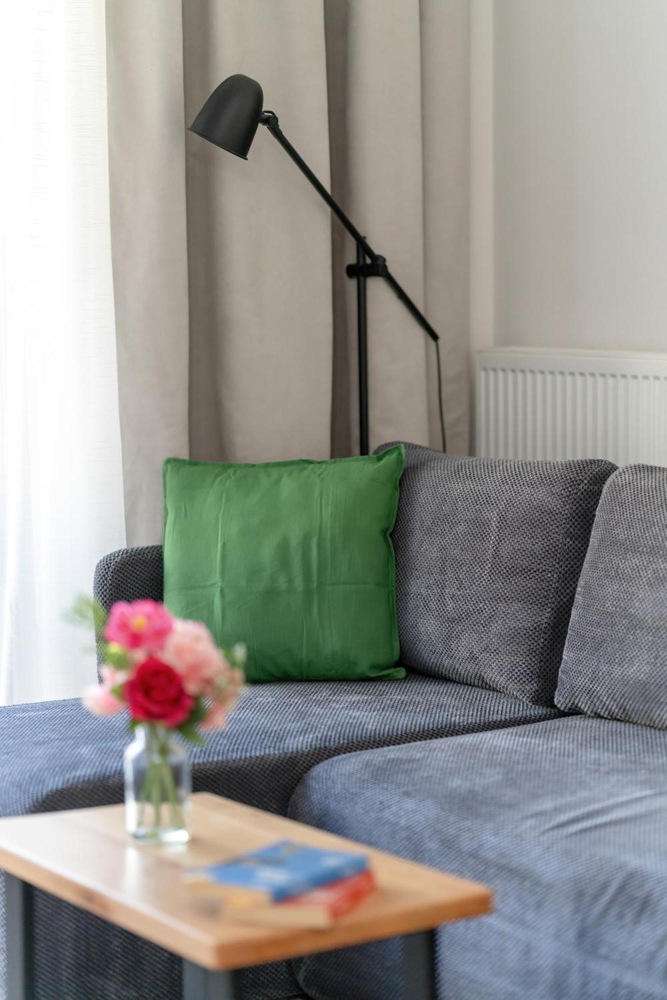 Stylish & Comfy Garbary Apartments With Parking By Noclegi Renters Poznan Dış mekan fotoğraf